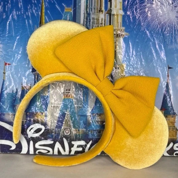 Disney parks saffron yellow Winnie the Pooh velvet fall Minnie Mouse ears - Picture 1 of 2